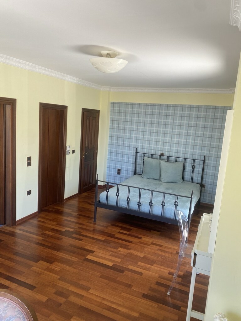 4-bedroom Villa In Oropos, Greece (390 M²)