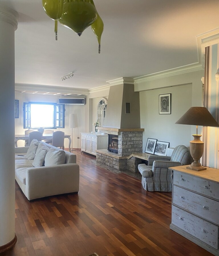 4-bedroom Villa In Oropos, Greece (390 M²)
