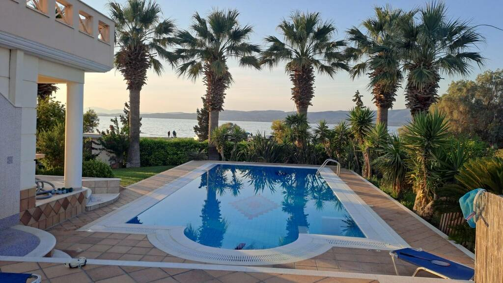4-bedroom Villa In Oropos, Greece (390 M²)