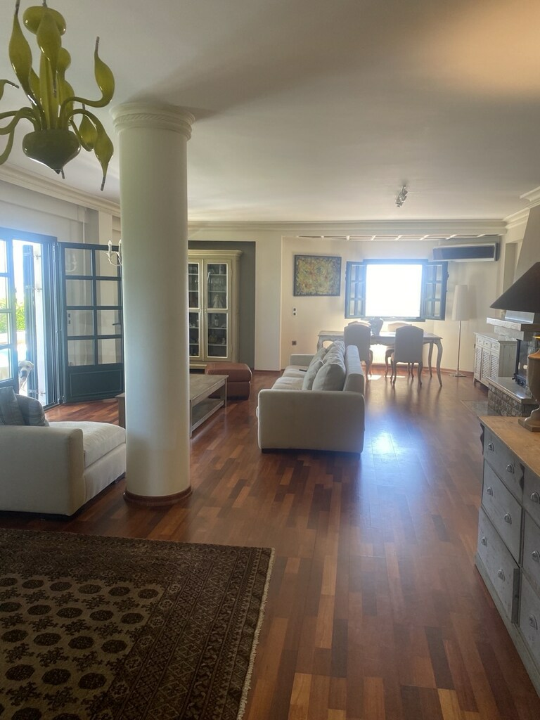 4-bedroom Villa In Oropos, Greece (390 M²)