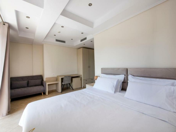12-bedroom Hotel In Marathonas, Greece (950 M²)