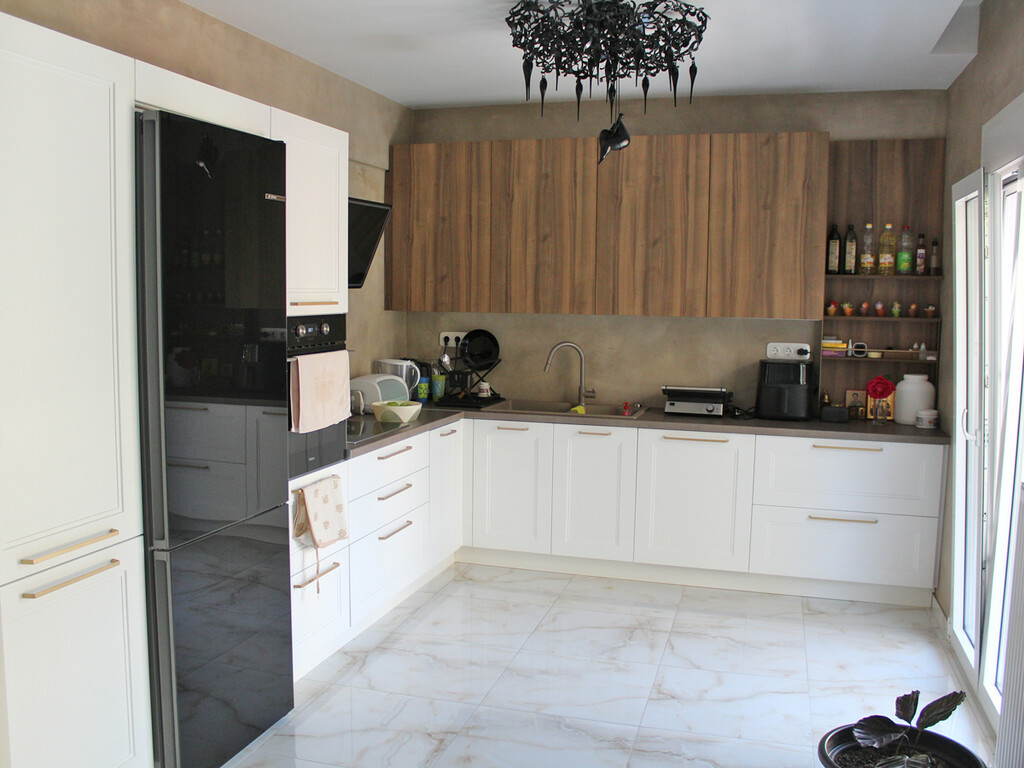 3-bedroom Flat In Katerini, Greece (117 M²)
