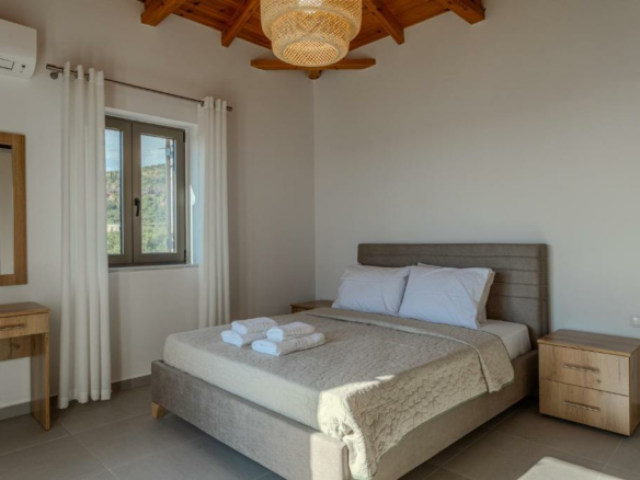 3-bedroom Detached House In Lefktros, Greece (139 M²)