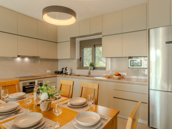 3-bedroom Detached House In Lefktros, Greece (139 M²)