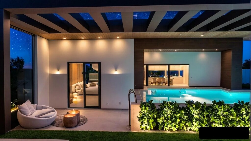 3-bedroom Maisonette In Glyfada, Greece (150 M²)