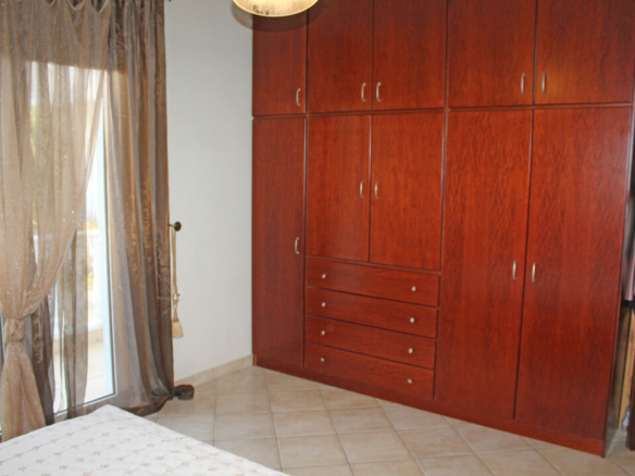 3-bedroom Flat In Paralia, Greece (119 M²)
