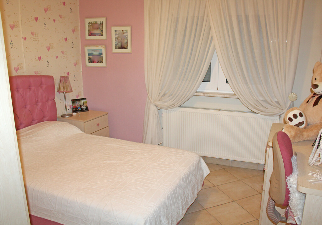 3-bedroom Flat In Paralia, Greece (119 M²)