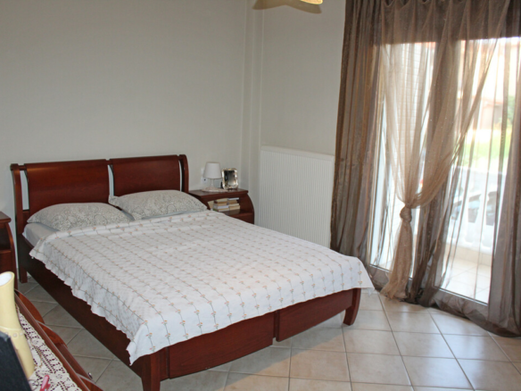 3-bedroom Flat In Paralia, Greece (119 M²)