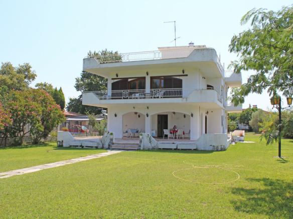 4-bedroom Detached House In Easts Olimpos, Greece (200 M²)