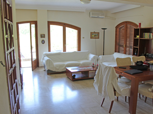 4-bedroom Detached House In Easts Olimpos, Greece (200 M²)