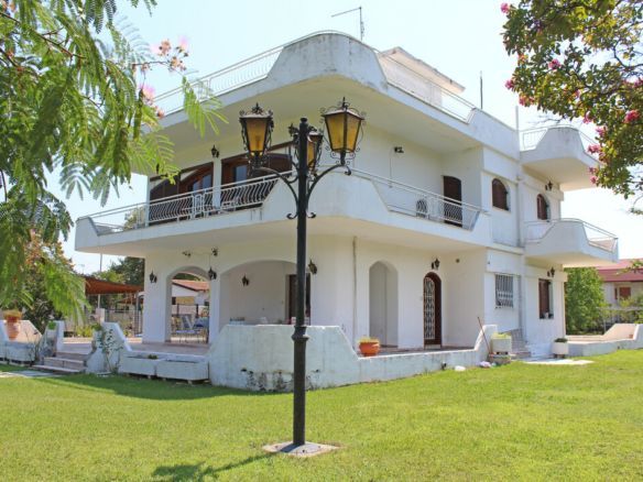 4-bedroom Detached House In Easts Olimpos, Greece (200 M²)