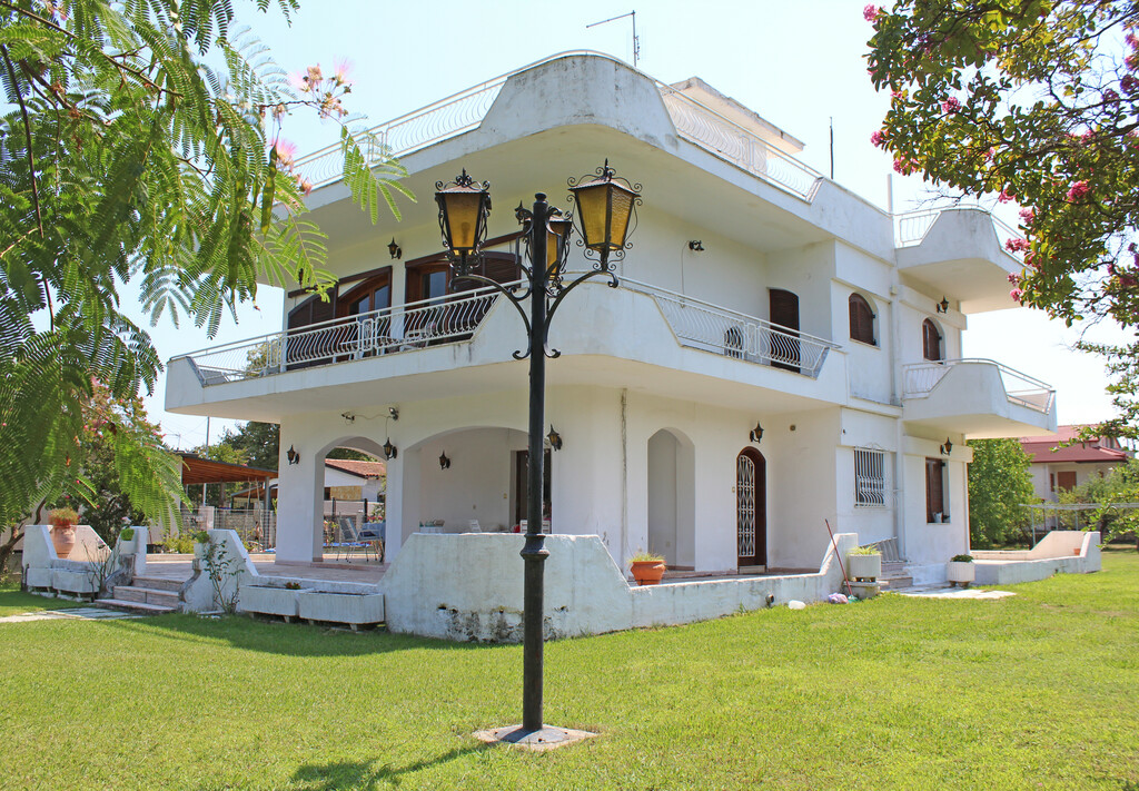 4-bedroom Detached House In Easts Olimpos, Greece (200 M²)