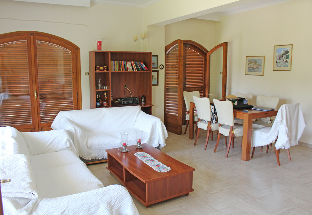 4-bedroom Detached House In Easts Olimpos, Greece (200 M²)