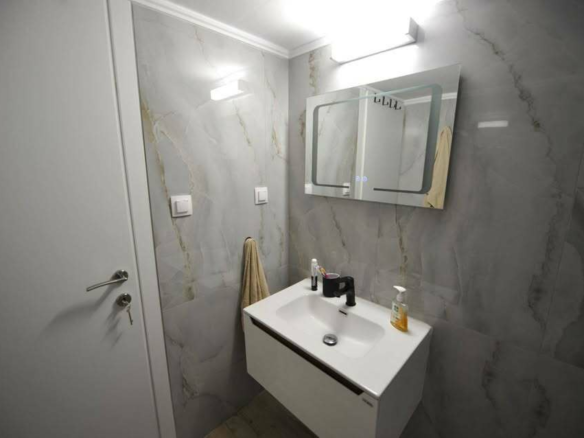 2-bedroom Flat In Analipsi – Mpotsari – Nea Paralia, Greece (77 M²)