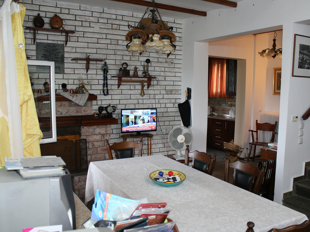 4-bedroom Detached House In Easts Olimpos, Greece (131 M²)