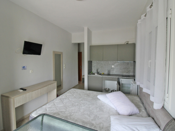 Flat 40 M2 In Easts Olimpos, Greece