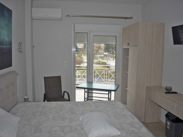 Flat 40 M2 In Easts Olimpos, Greece