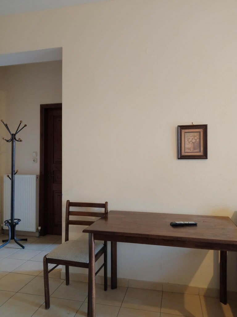 Hotel 1000 M2 In Agia, Greece