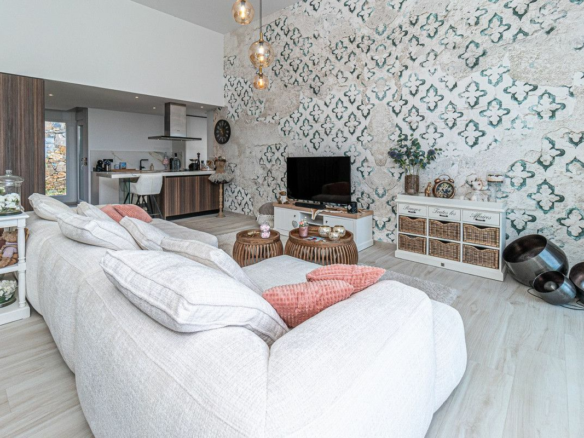 3-bedroom Villa In Algorfa, Spain (133 M²)