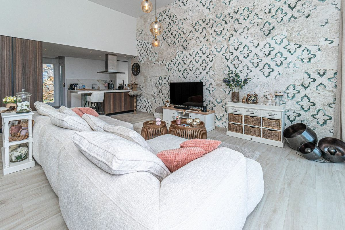 3-bedroom Villa In Algorfa, Spain (133 M²)