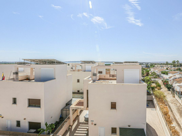 3-bedroom Villa In Rojales, Spain (101 M²)