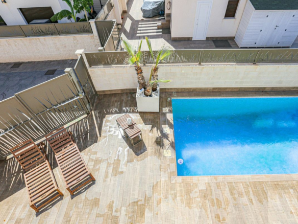 3-bedroom Villa In Rojales, Spain (101 M²)