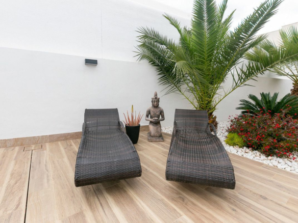 3-bedroom Villa In Los Montesinos, Spain (120 M²)