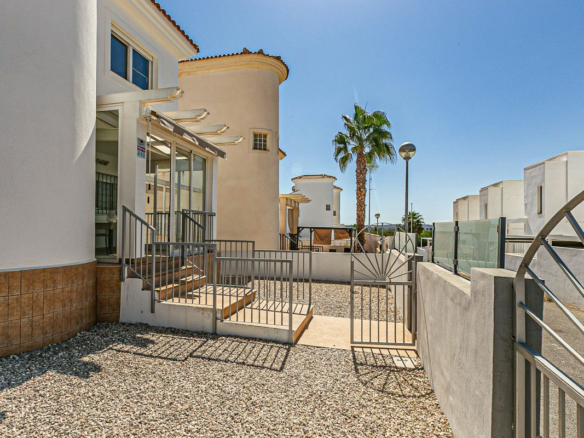 4-bedroom Villa In Formentera Del Segura, Spain (143 M²)
