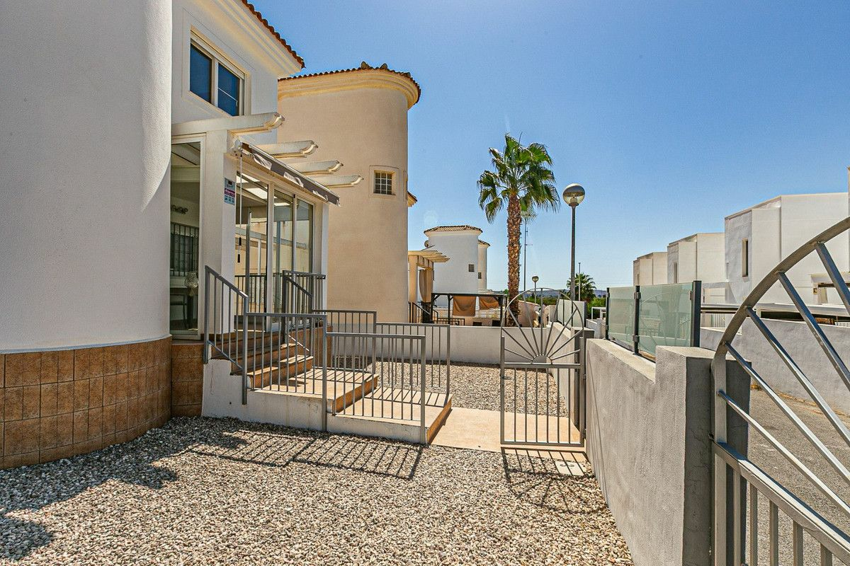 4-bedroom Villa In Formentera Del Segura, Spain (143 M²)