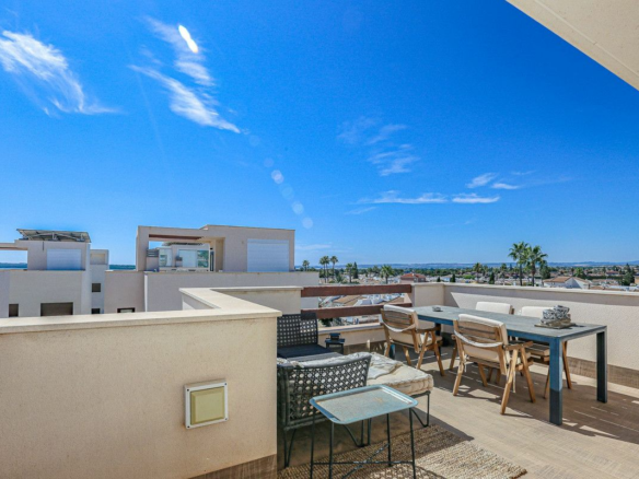 3-bedroom Villa In Rojales, Spain (101 M²)