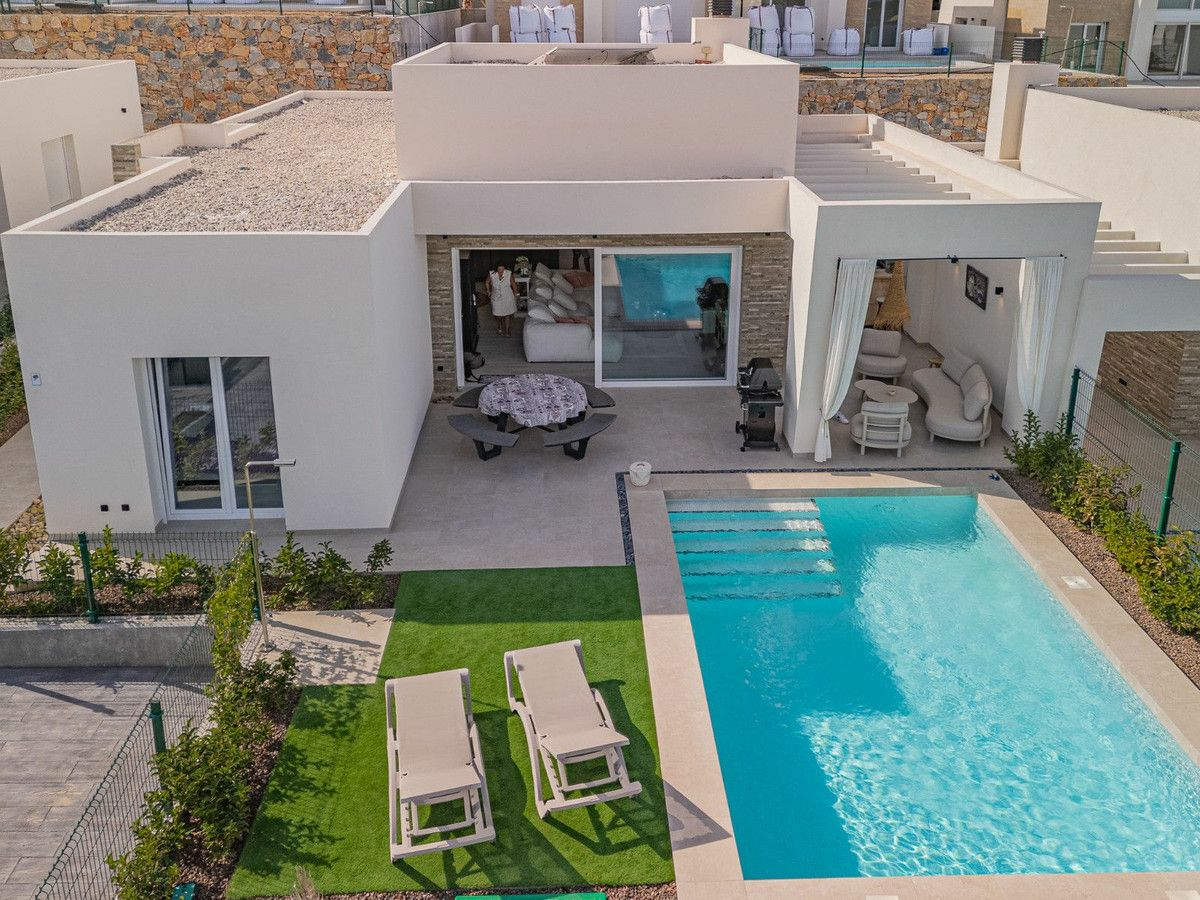 3-bedroom Villa In Algorfa, Spain (133 M²)