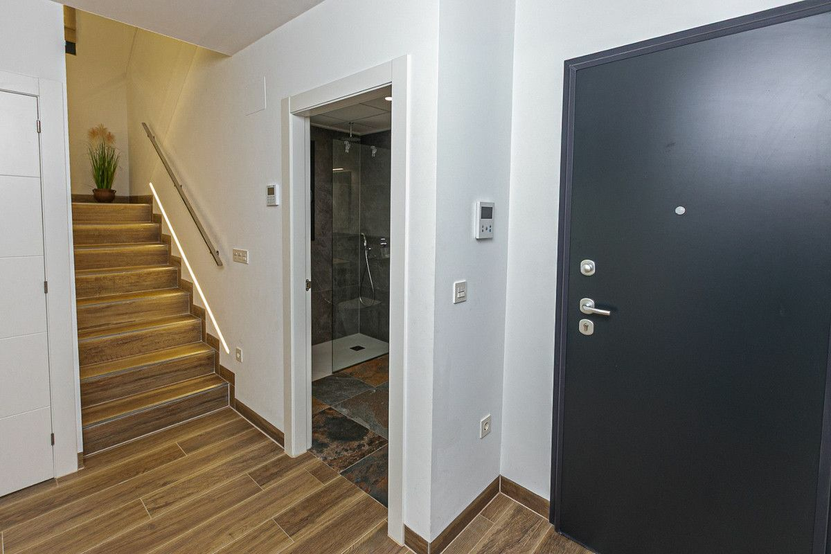 3-bedroom Villa In Los Montesinos, Spain (120 M²)