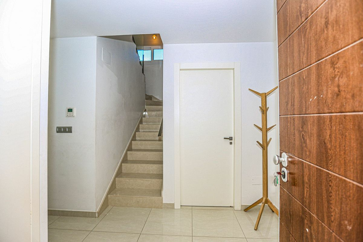 3-bedroom Villa In Rojales, Spain (101 M²)