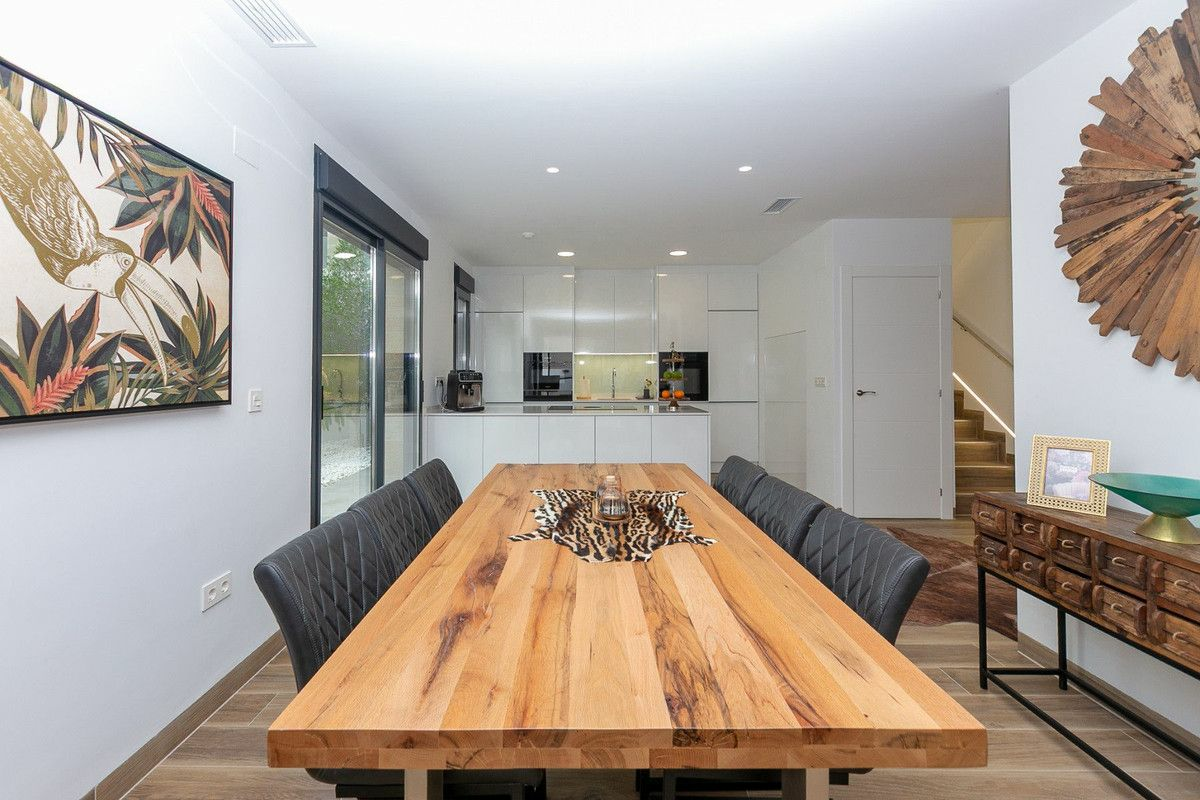 3-bedroom Villa In Los Montesinos, Spain (120 M²)