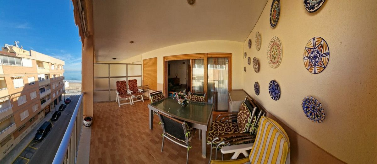 3-bedroom Apartment In Guardamar Del Segura, Spain (84 M²)