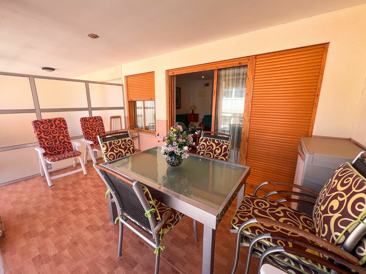 3-bedroom Apartment In Guardamar Del Segura, Spain (84 M²)