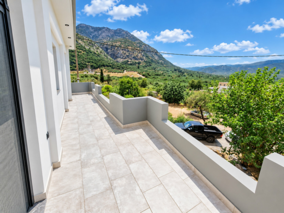 Modern 3-4 Bedroom Stone House With Lovely Views In Charming Cretan Village