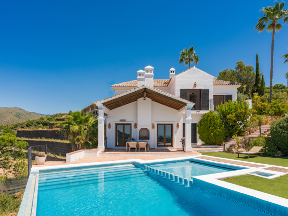 Panoramic Mediterranean Villa In Montemayor, BenahavÍs