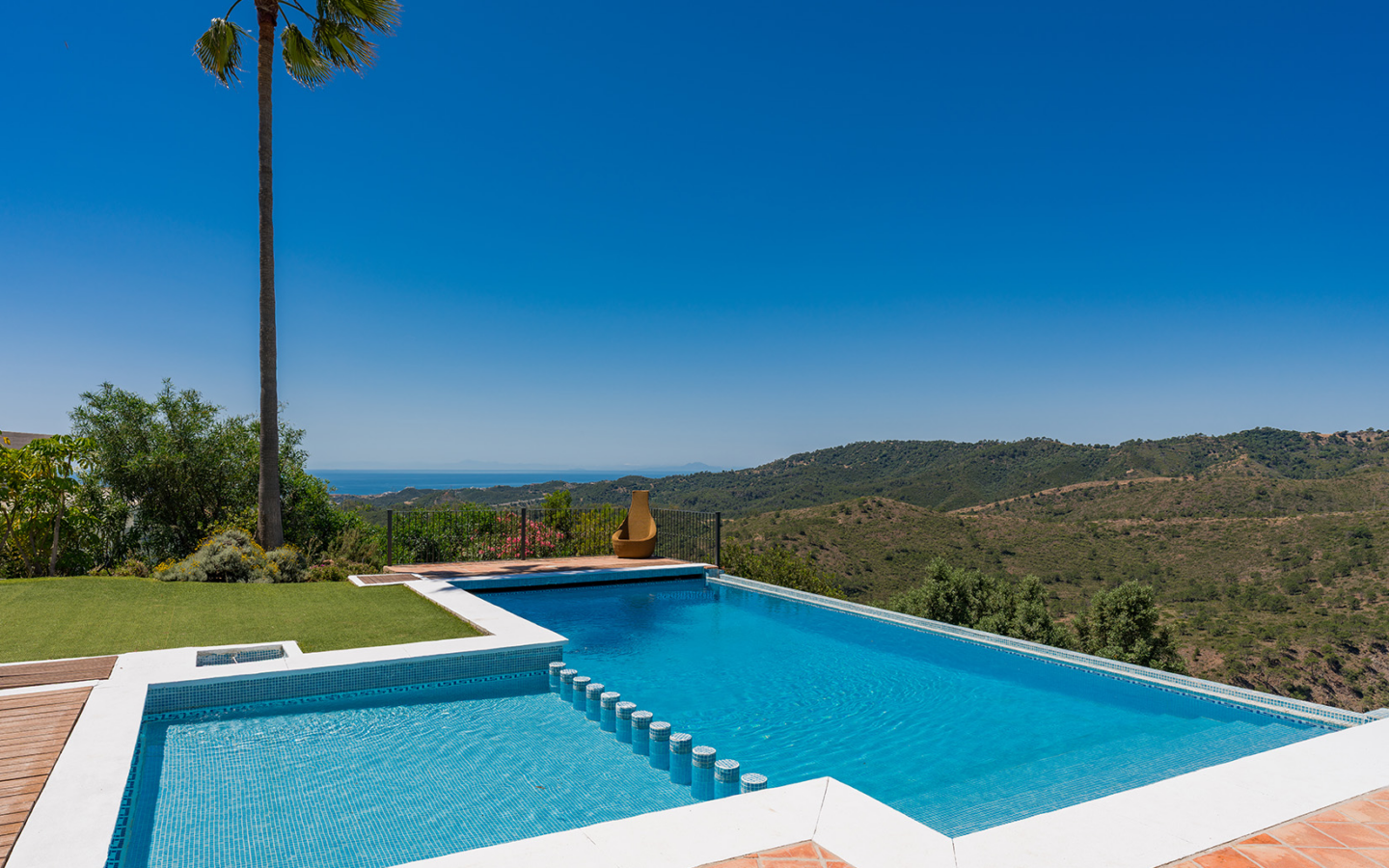 Panoramic Mediterranean Villa In Montemayor, BenahavÍs