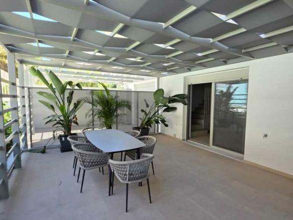 Maisonette 77 M2 In Voula, Greece