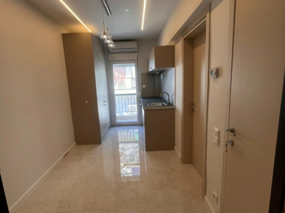 Flat 33 M2 In Ano Poli, Greece