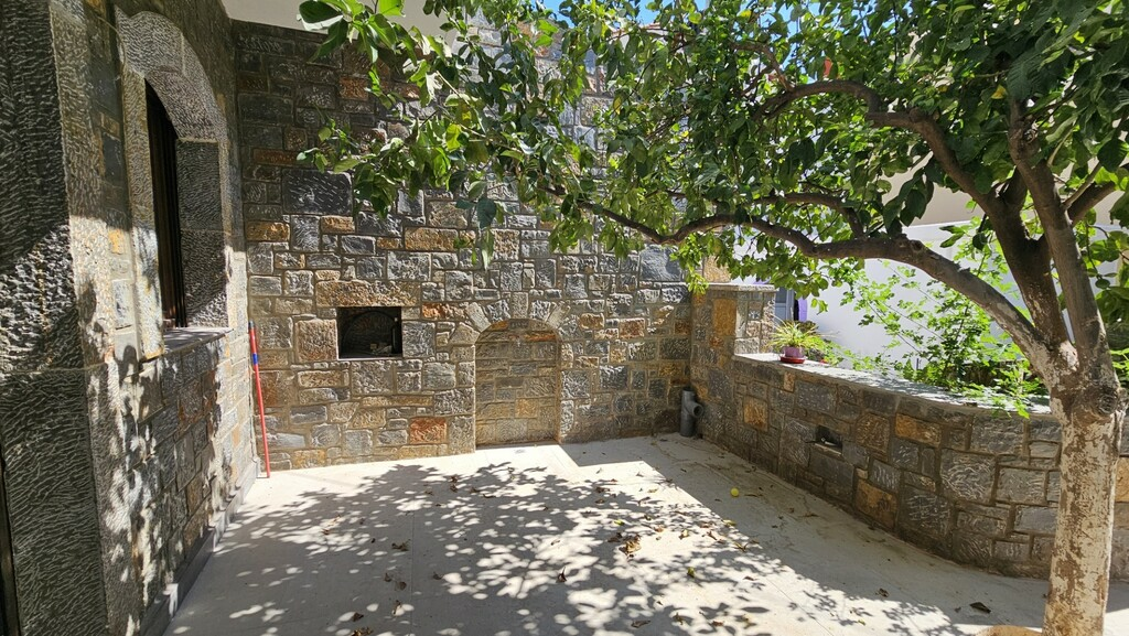 2-bedroom Flat In Mallia, Greece (70 M²)
