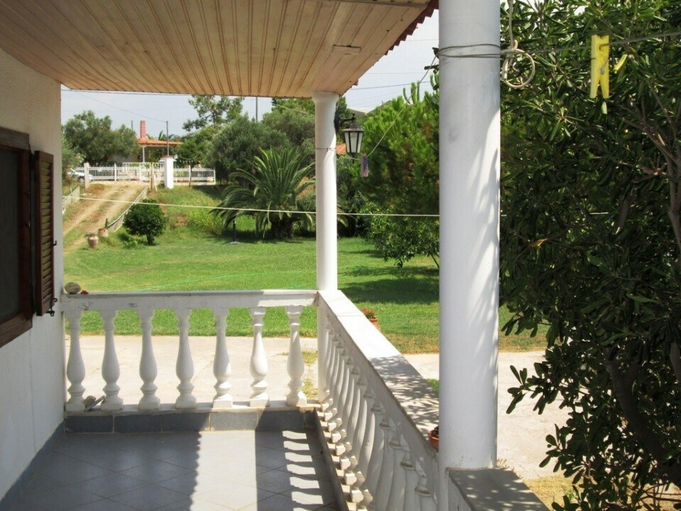 2-bedroom Detached House In Poligiros, Greece (60 M²)