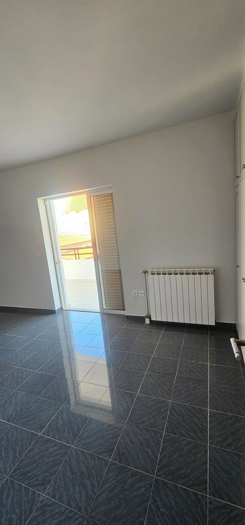 b3rz50qfe2w-65df79 Flat 118 M2 In Lavrio, Greece