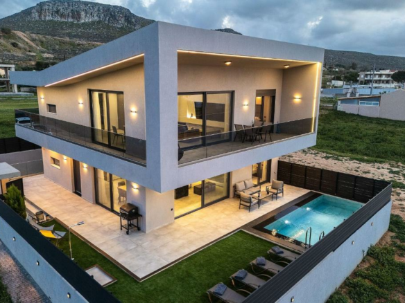 Villa 300 M2 In Gouves, Greece