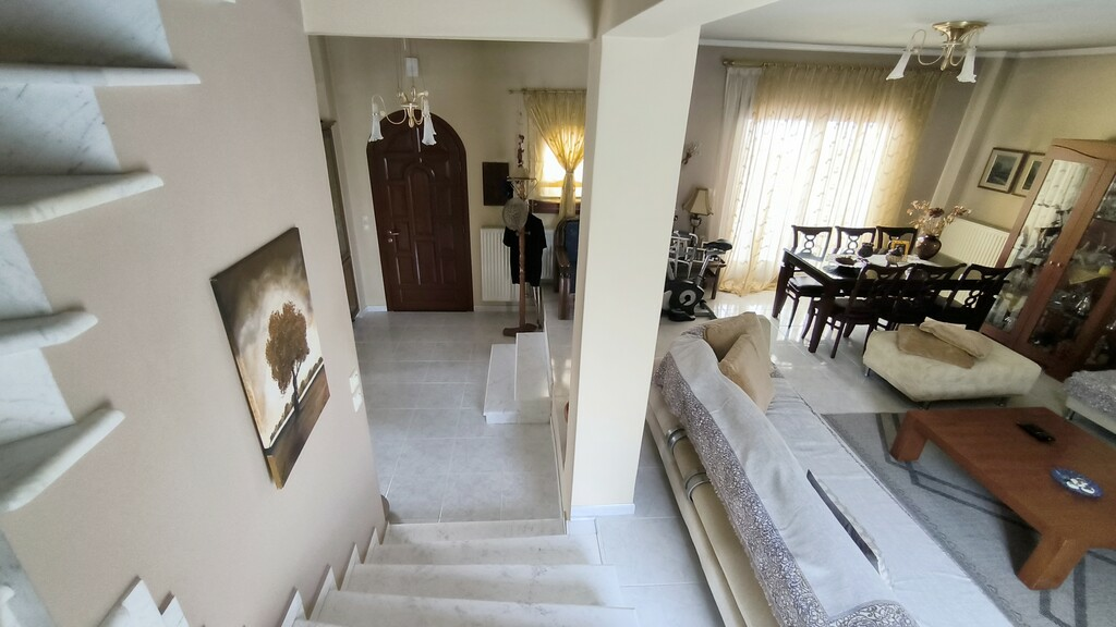 3-bedroom Maisonette In Paralia, Greece (144 M²)