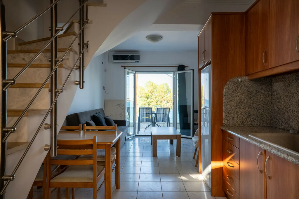 2-bedroom Maisonette In Xilokastro, Greece (75 M²)