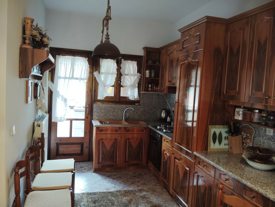 3-bedroom Complex In Poligiros, Greece (277 M²)