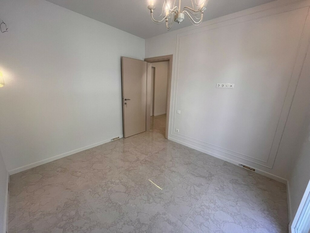 Flat 33 M2 In Ano Poli, Greece