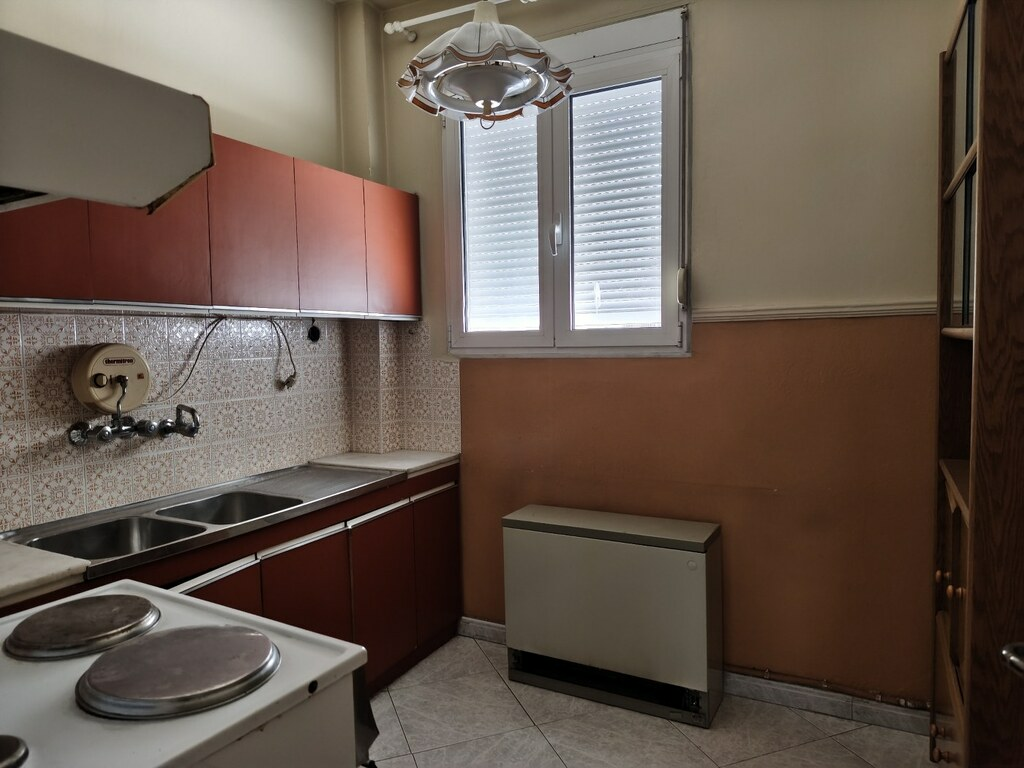 Building 400 M2 In Stavroupoli, Greece